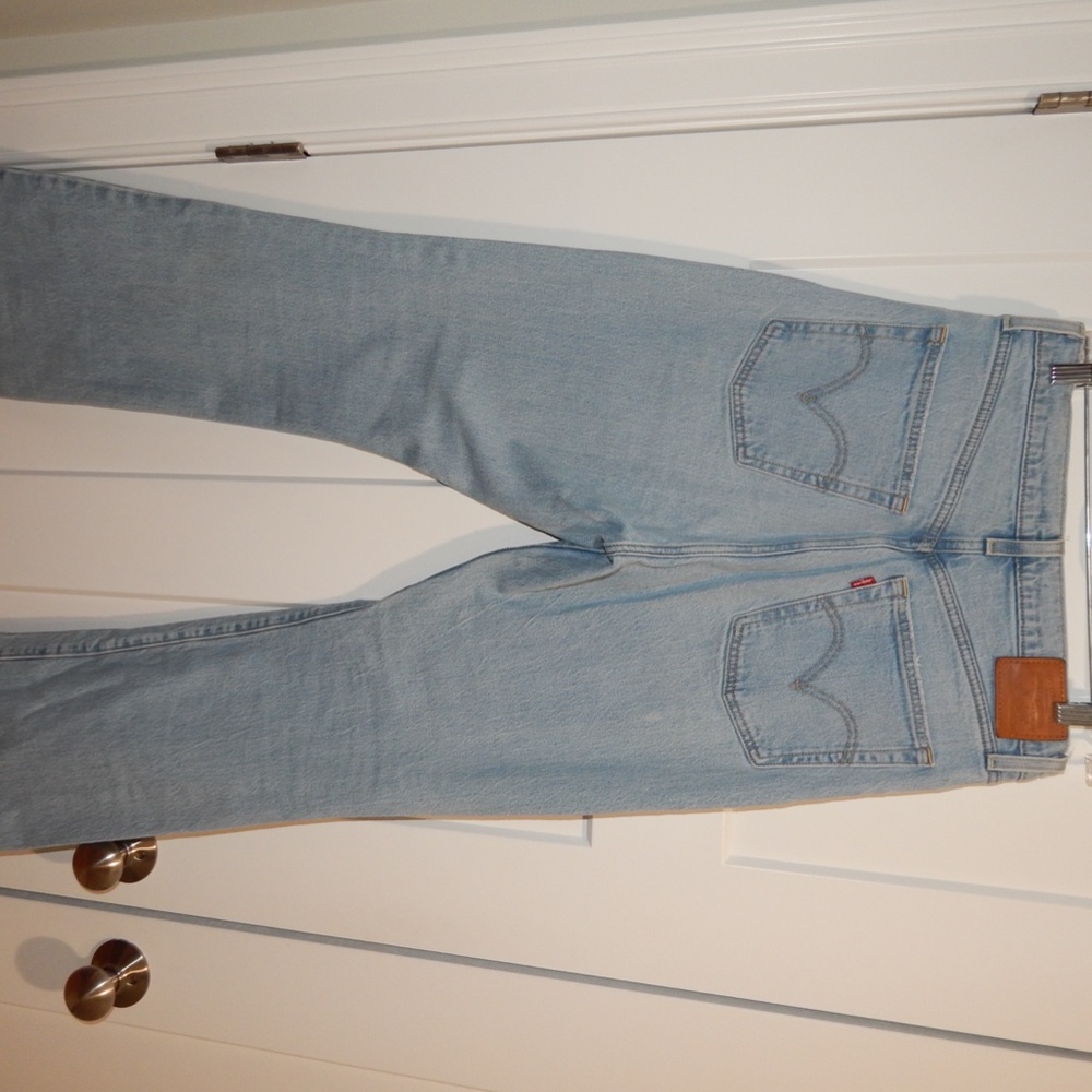 Levi's Premium Ribcage Boot Jeans - Picture 6 of 8